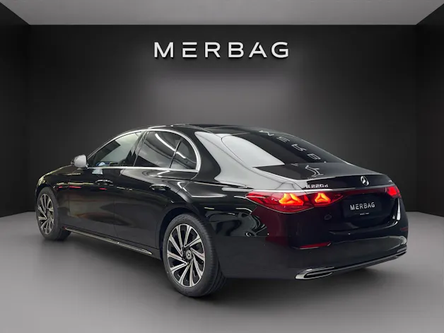 Mercedes-Benz E 220 d 4MATIC Limousine