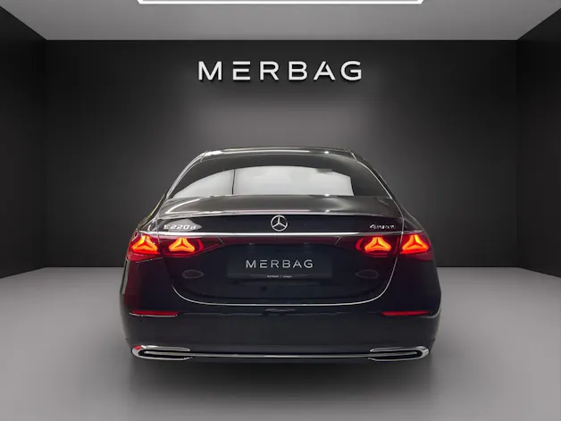 Mercedes-Benz E 220 d 4MATIC Limousine