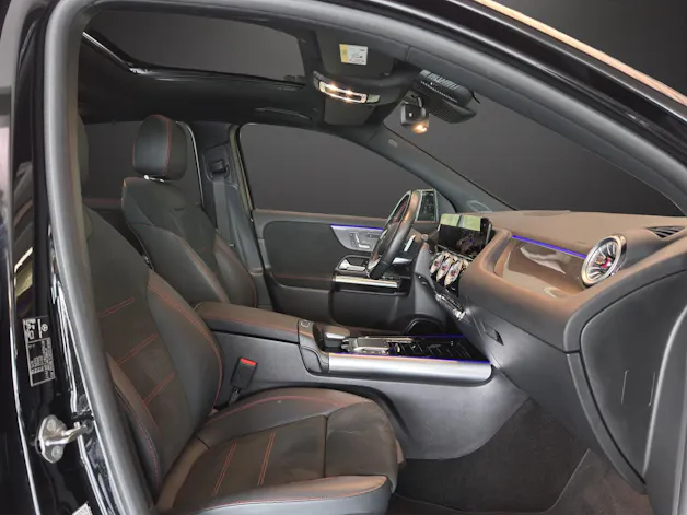 Mercedes-Benz GLA 200 AMG Line