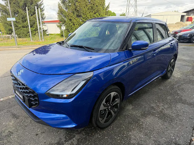 Suzuki Swift 1.2 Sakura Top Hybrid CVT