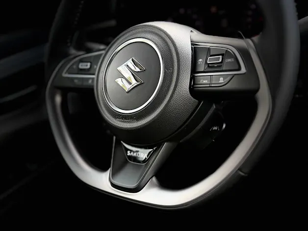 Suzuki Swift 1.2 Sakura Top Hybrid CVT