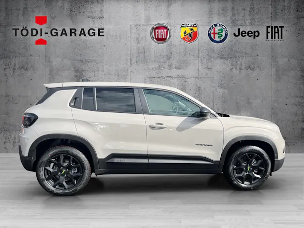 Jeep Avenger 1.2 MHEV Overland Sky 4xe