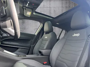 Jeep Avenger 1.2 MHEV Overland Sky 4xe