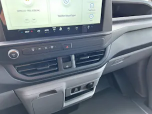 Ford Transit Custom Van 320 L1 2.5 Duratec 233 Trend PHEV