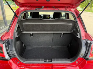 Suzuki Swift 1.2 Sakura Top Hybrid 4x4