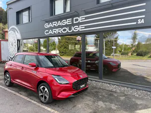 Suzuki Swift 1.2 Sakura Top Hybrid 4x4