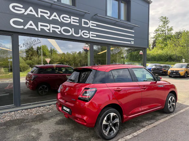 Suzuki Swift 1.2 Sakura Top Hybrid 4x4