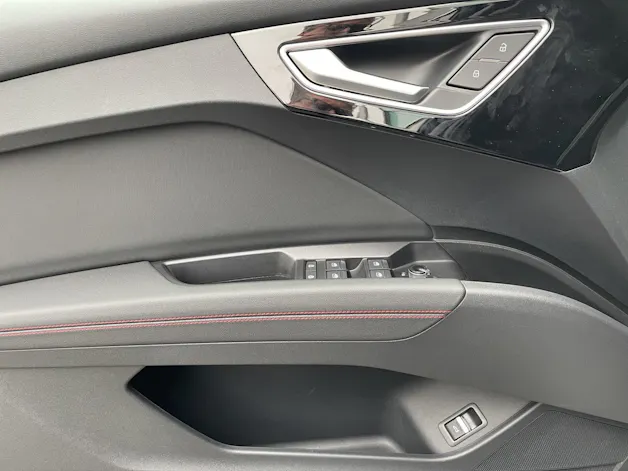 Audi Q4 e-tron 45 Edition Swiss Ski quattro