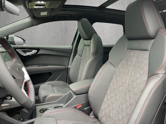 Audi Q4 e-tron 45 Edition Swiss Ski quattro