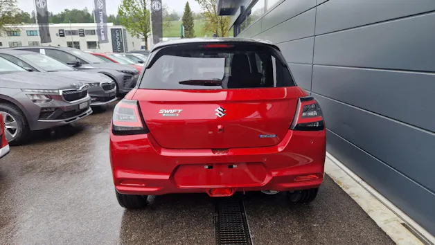 Suzuki Swift 1.2 Sakura Hybrid