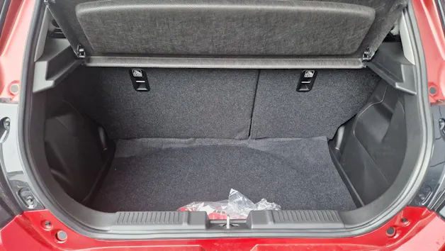 Suzuki Swift 1.2 Sakura Hybrid