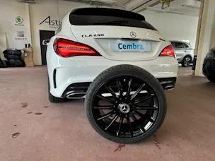 Mercedes-Benz CLA Shooting Brake 250 4Matic 7G-DCT