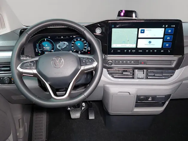 VW Caravelle Life eHybrid
