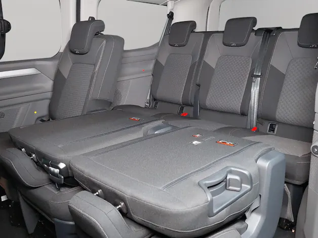 VW Caravelle Life eHybrid