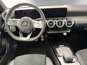 Mercedes-Benz A 200 AMG Line 4Matic