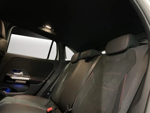 Mercedes-Benz GLA 200 Night Star 7G-DCT