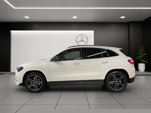 Mercedes-Benz GLA 200 Night Star 7G-DCT