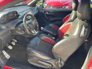 Peugeot 208 1.6 Turbo GTi