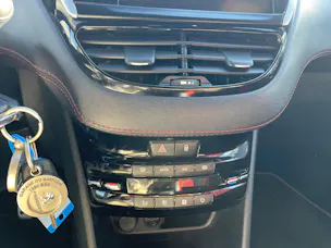 Peugeot 208 1.6 Turbo GTi