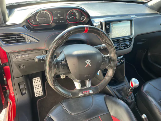 Peugeot 208 1.6 Turbo GTi