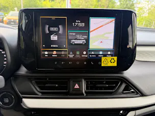 Suzuki Swift 1.2 Sakura Hybrid 4x4