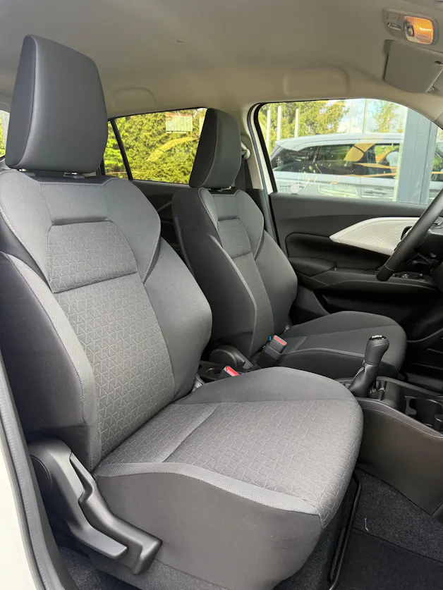 Suzuki Swift 1.2 Sakura Hybrid 4x4