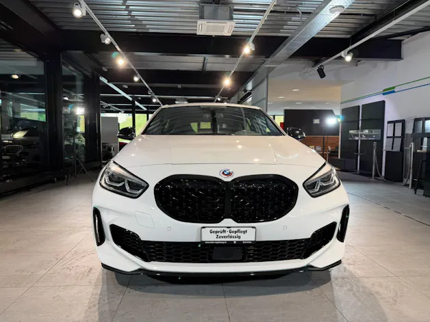 BMW M135i xDrive Steptronic