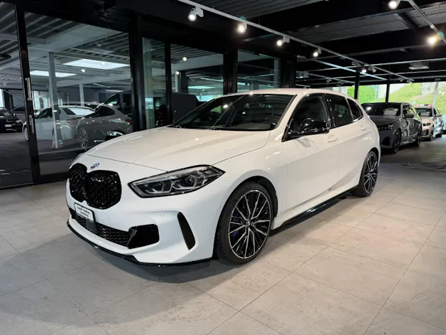 BMW M135i xDrive Steptronic