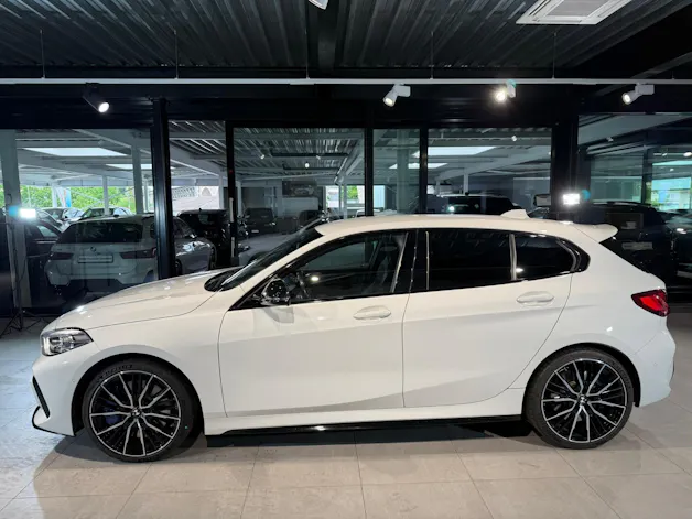 BMW M135i xDrive Steptronic