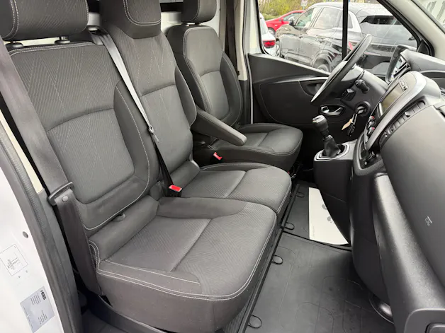 Renault Trafic 2.0 Energy dCi 120 3.0t Business L2H1