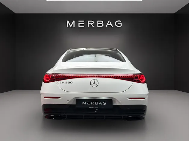 Mercedes-Benz CLA 200
