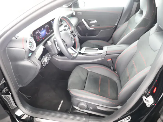 Mercedes-Benz CLA 220 d 8G-DCT