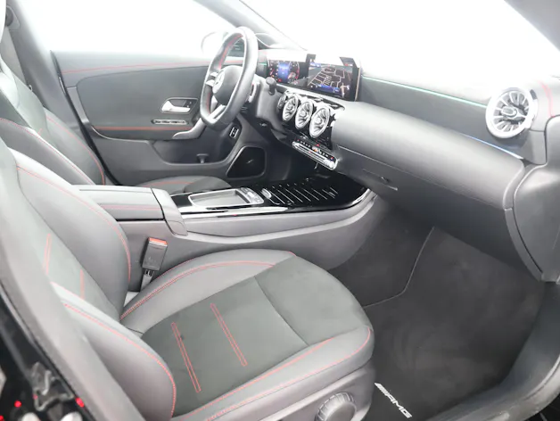 Mercedes-Benz CLA 220 d 8G-DCT
