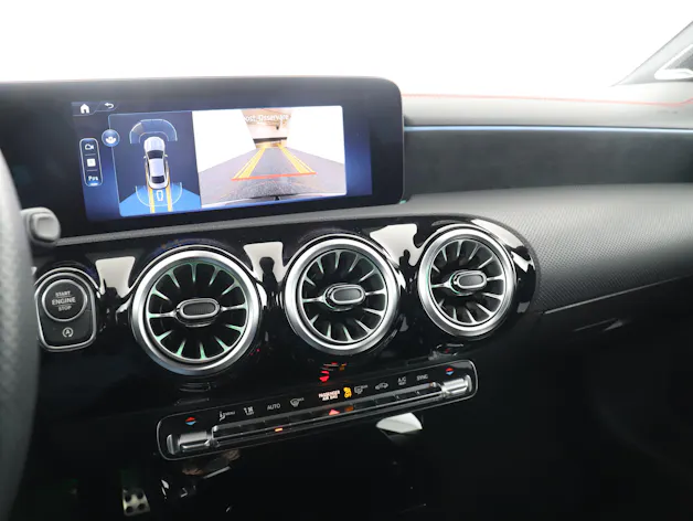 Mercedes-Benz CLA 220 d 8G-DCT