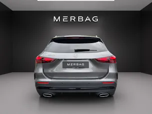 Mercedes-Benz GLA 220d 4Matic 8G-DCT