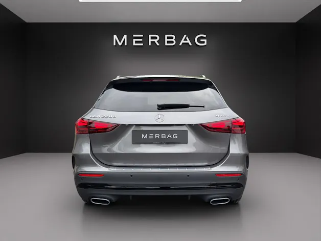 Mercedes-Benz GLA 220d 4Matic 8G-DCT