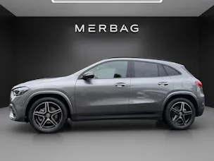 Mercedes-Benz GLA 220d 4Matic 8G-DCT