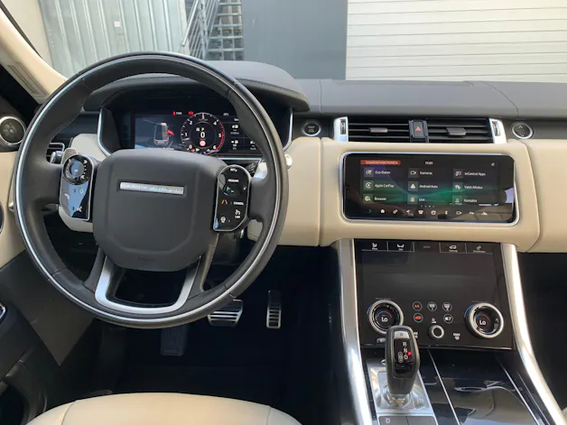 Land Rover Range Rover Sport 3.0 SDV6 HSE Dynamic Automatic