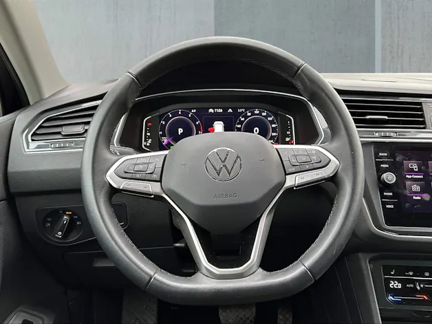 VW Tiguan 2.0TSI Elegance 4Motion DSG