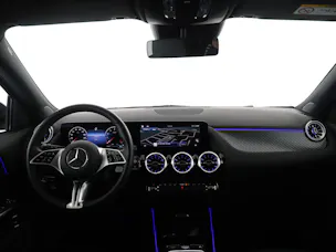 Mercedes-Benz GLA 200 7G-DCT