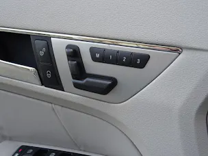 Mercedes-Benz E 350 CGI BlueEfficiency 7G-Tronic