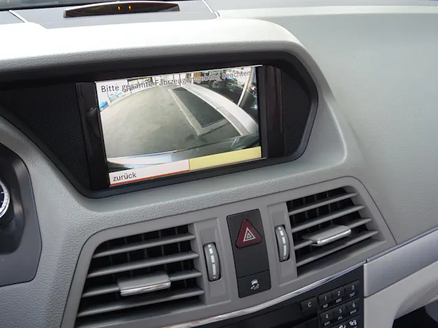 Mercedes-Benz E 350 CGI BlueEfficiency 7G-Tronic