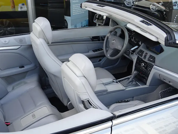 Mercedes-Benz E 350 CGI BlueEfficiency 7G-Tronic