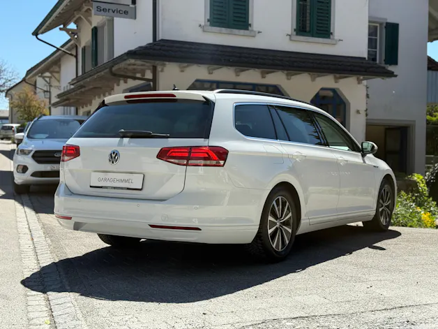 VW Passat Variant 2.0 TDI SCR BM Family DSG
