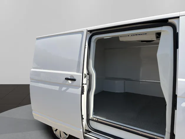 VW T6.1 2.0 TDI Entry
