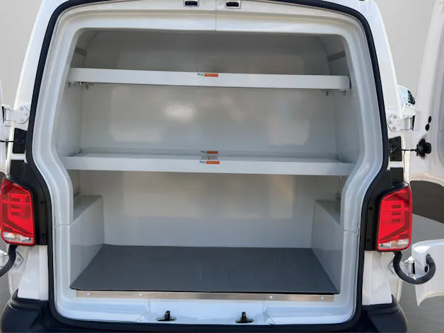 VW T6.1 2.0 TDI Entry