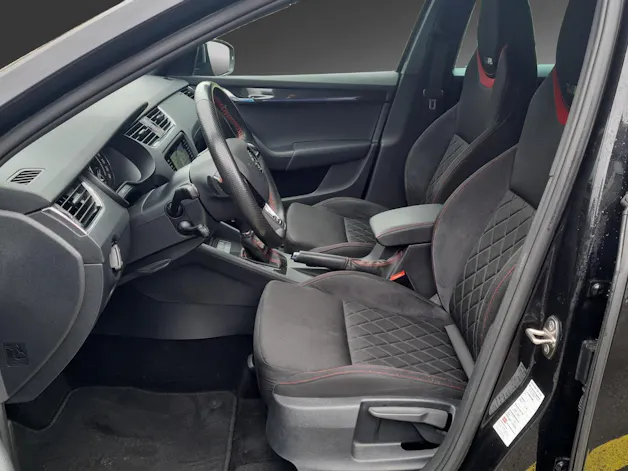Škoda Octavia Combi 2.0 TDI RS Prag 4x4 DSG
