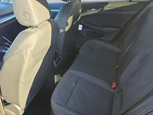 VW Golf 1.5 TSI PHEV Style