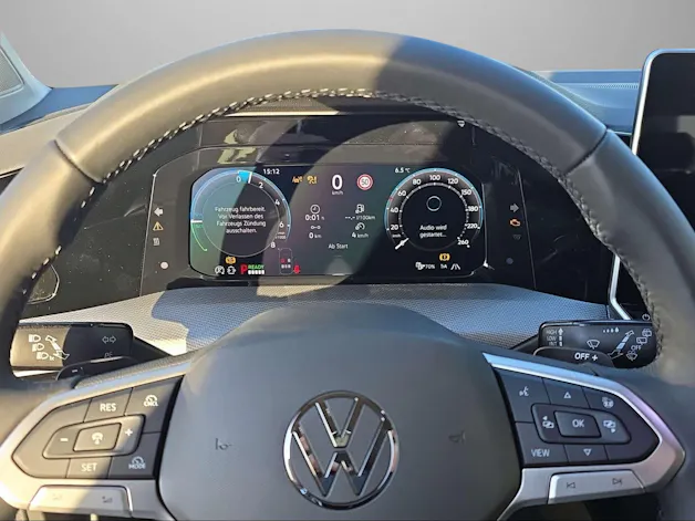 VW Golf 1.5 TSI PHEV Style