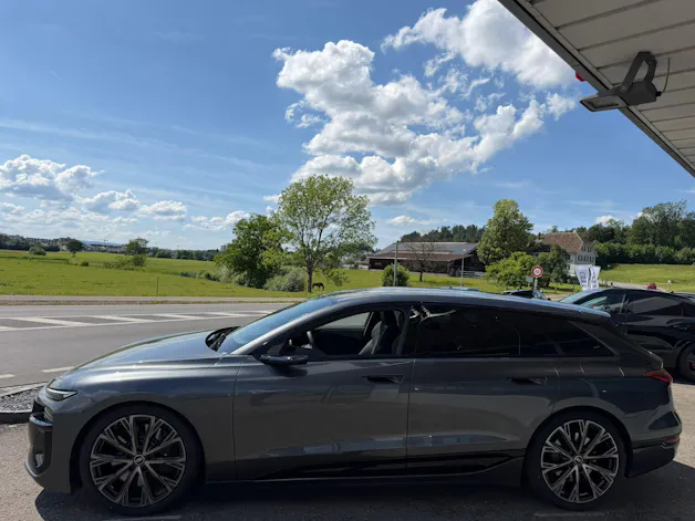 Audi S6 Avant e-tron quattro